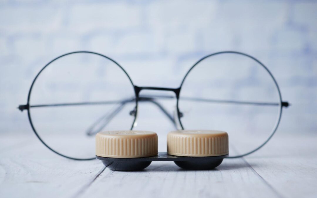 Glasses vs. Contacts: Which Fit Your Day Better?
